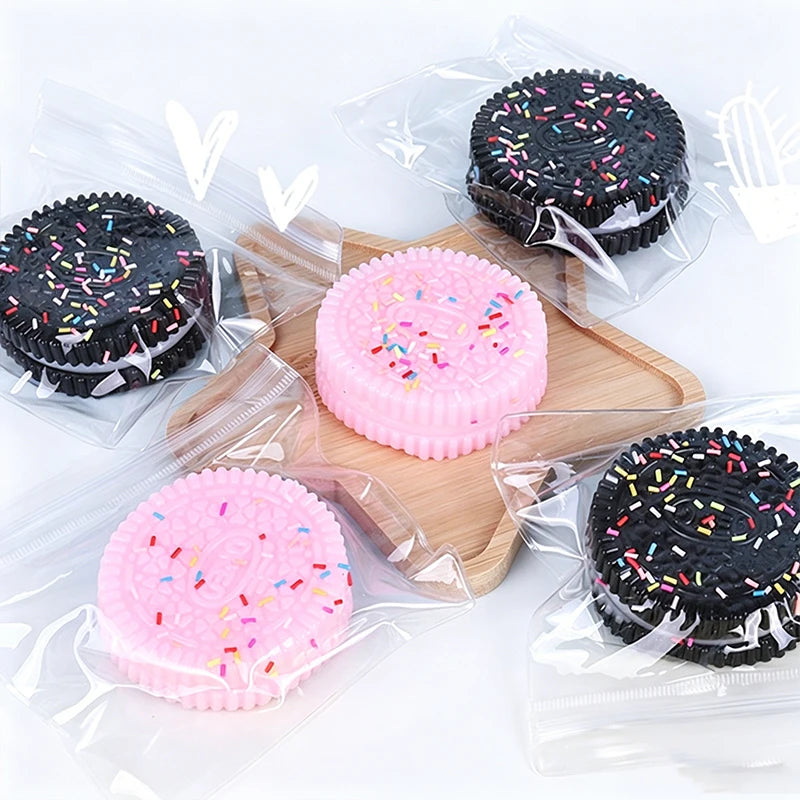 Cookies & Cream Slow-Rise Squishy